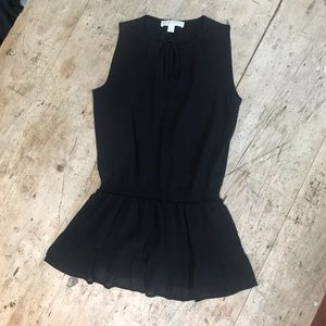 Michael Kors sleeveless crepe blouse w tie